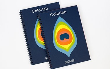 Яркий блокнот «Павлинье перо» с обложкой из COLORLAB